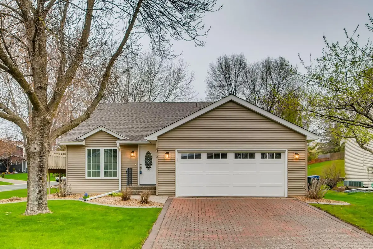 6512 Gray Fox Curve, Chanhassen, MN 55317 - #1