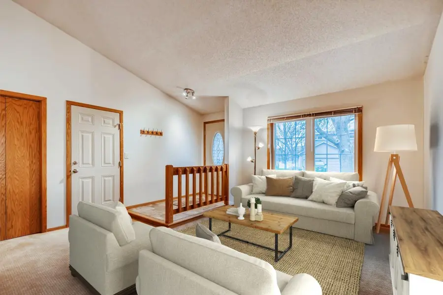 6512 Gray Fox Curve, Chanhassen, MN 55317 - #3