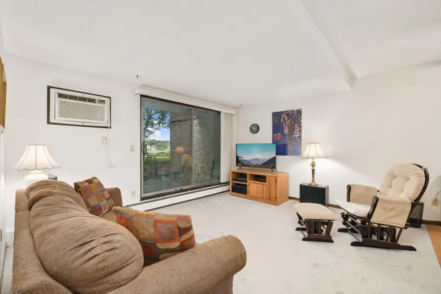 4201 Lakeside Avenue N #113, Minneapolis, MN 55429 - #2