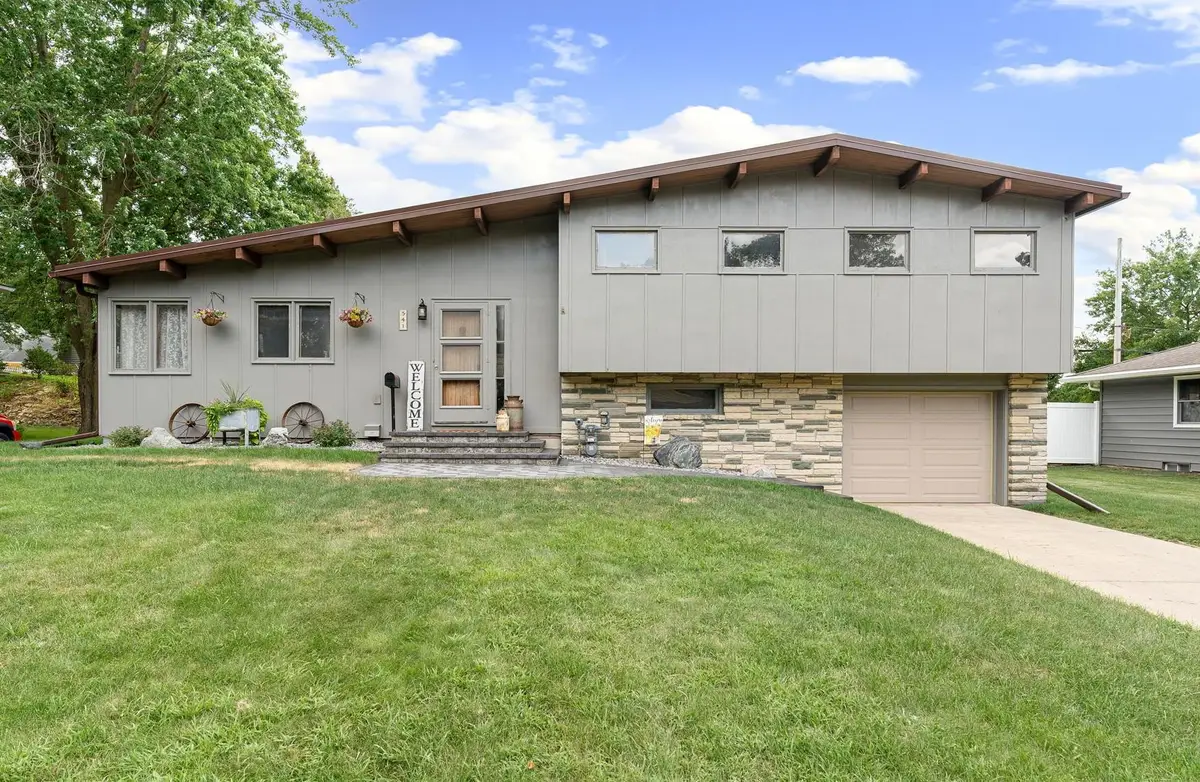 541 Prospect Street, Owatonna, MN 55060 - #1