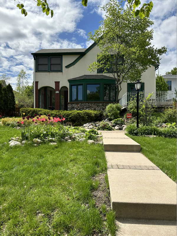 4120 Queen Avenue S, Minneapolis, MN 55410
