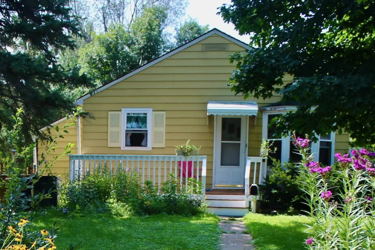 319 W Douglas Avenue, Fergus Falls, MN 56537 - #1