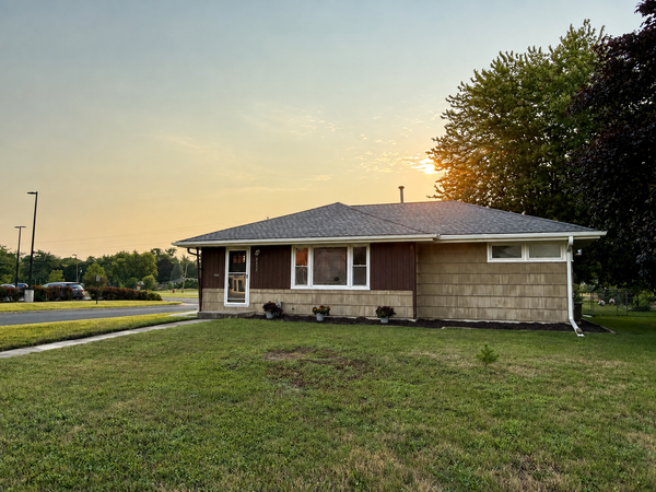 8817 Oakland Avenue S, Bloomington, MN 55420