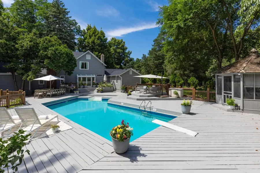3865 Hillcrest Road, Wayzata, MN 55391 - #2
