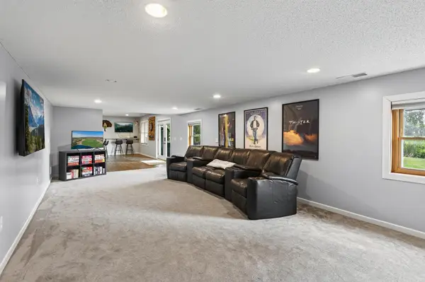 10575 52nd Avenue N, Plymouth, MN 55442