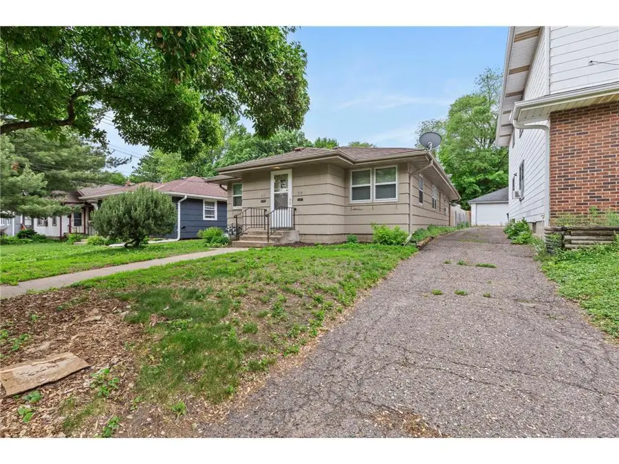 917-919 Weeks Avenue Se, Minneapolis, MN 55414 - #3