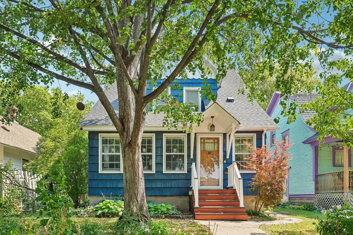 876 18th Avenue Se, Minneapolis, MN 55414 - #1