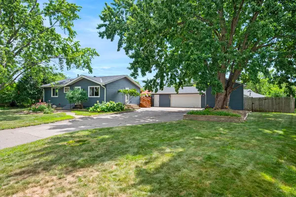 6620 167th Street W, Rosemount, MN 55068