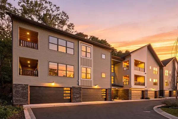 5754 Shady Oak Road S #2, Minnetonka, MN 55343