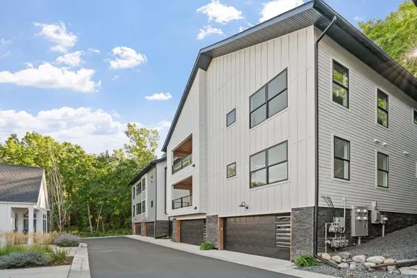 5754 Shady Oak Road S #3, Minnetonka, MN 55343