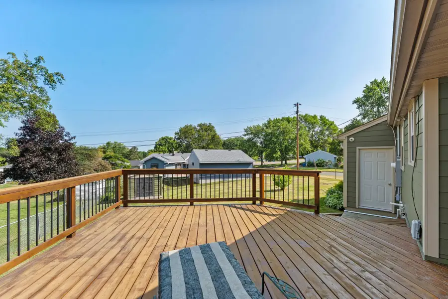 2435 Jansen Avenue, Saint Paul, MN 55110 - #2