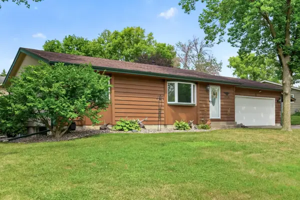 1520 Independence Avenue, Chaska, MN 55318