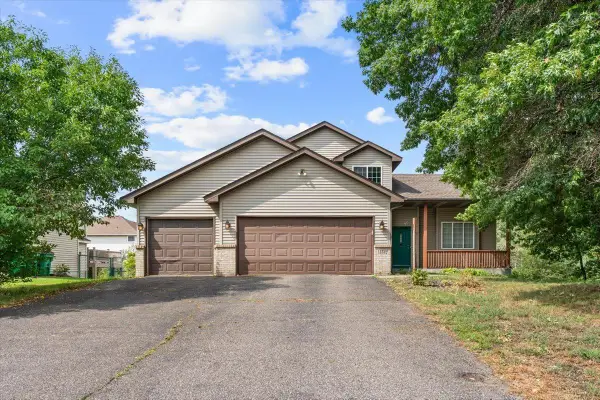 15532 Avocet Street Nw, Andover, MN 55304