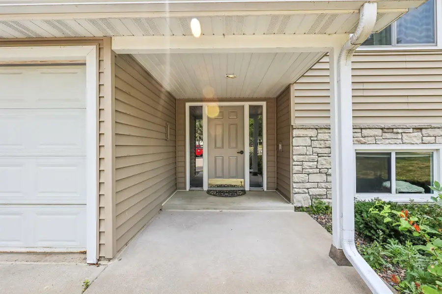 14433 Fairway Drive, Eden Prairie, MN 55344 - #3