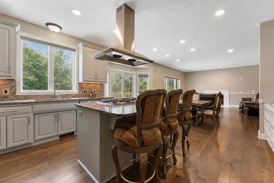 6453 Oxford Road N, Shakopee, MN 55379 - #3