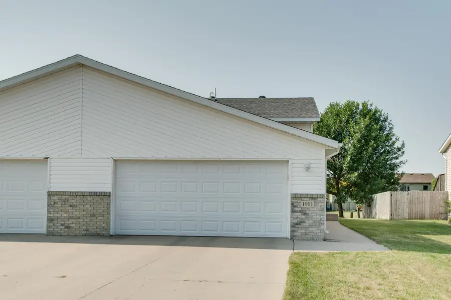 1901 41st Avenue S, Moorhead, MN 56560 - #3