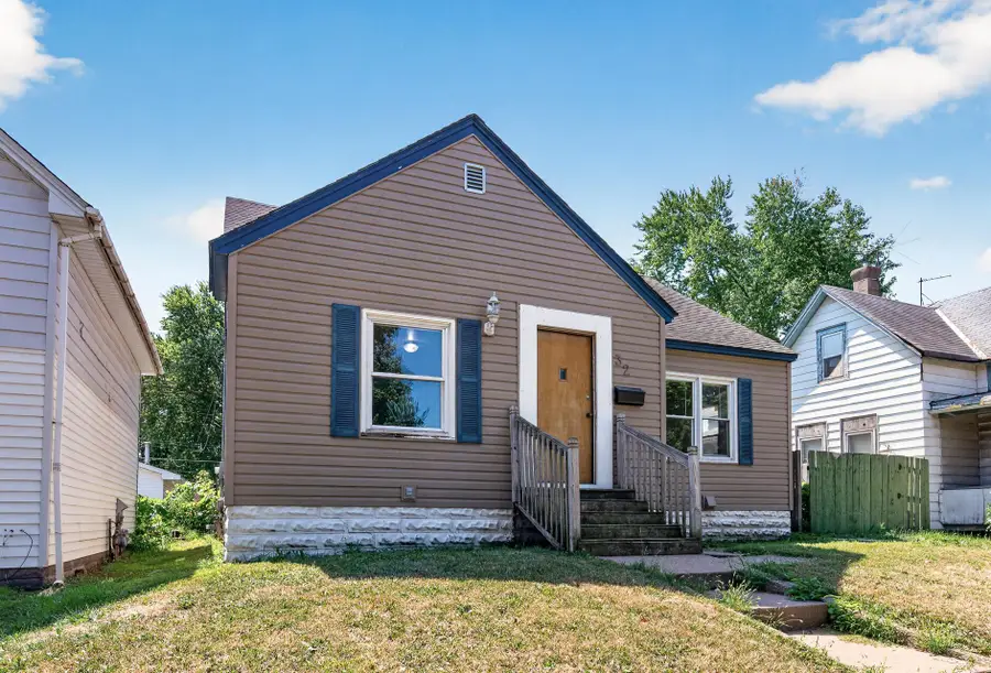 32 Maryland Avenue E, Saint Paul, MN 55117 - #3