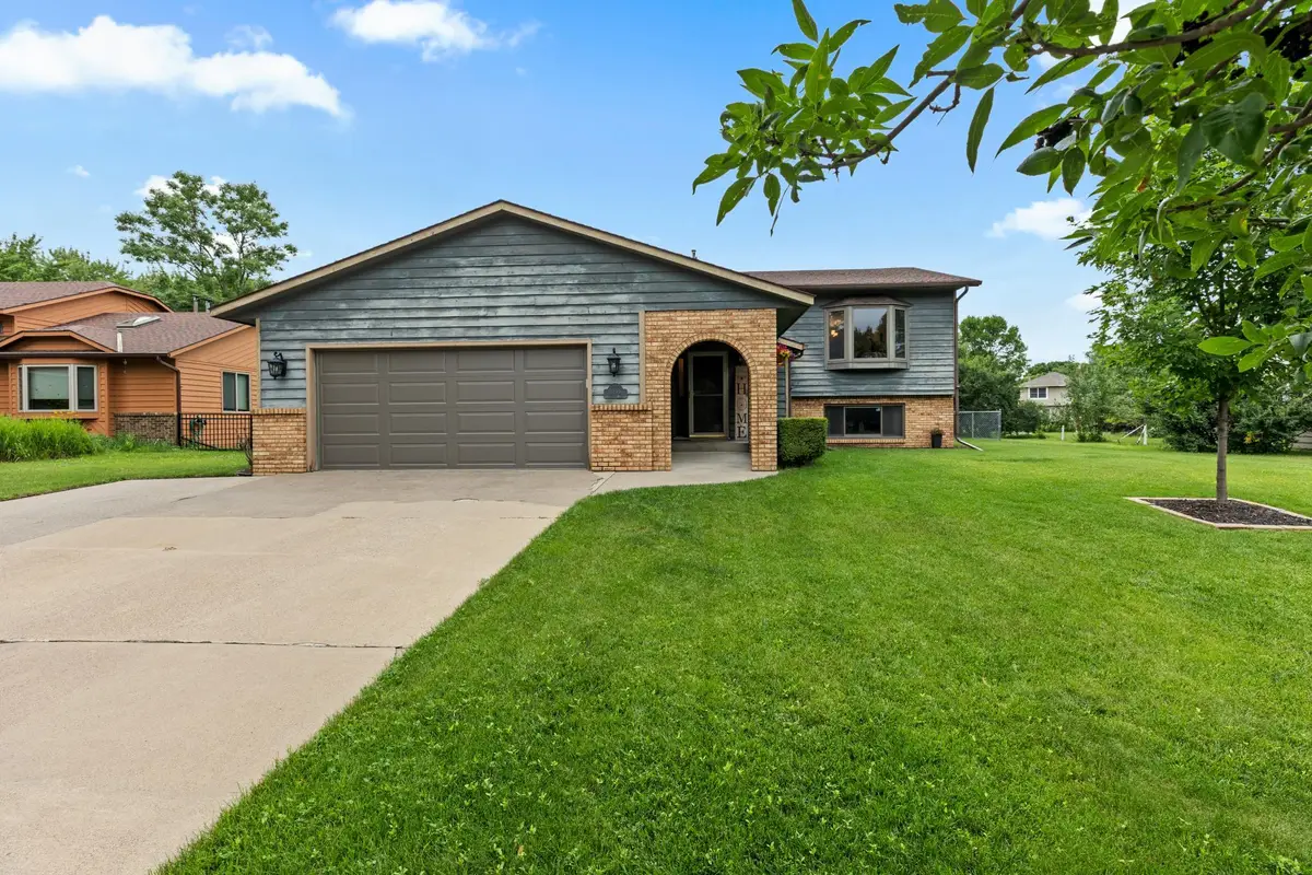 2705 Stearns Way, Saint Cloud, MN 56303 - #1