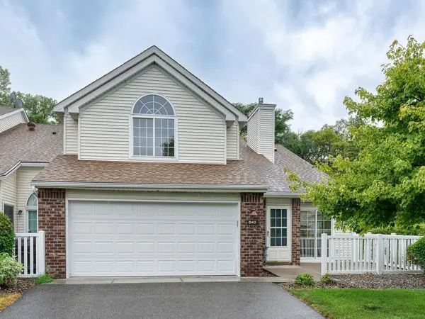 840 Old Town Drive, Saint Paul, MN 55112