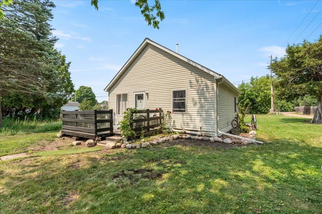 225 4th Street Ne, Crosby, MN 56441 - #1