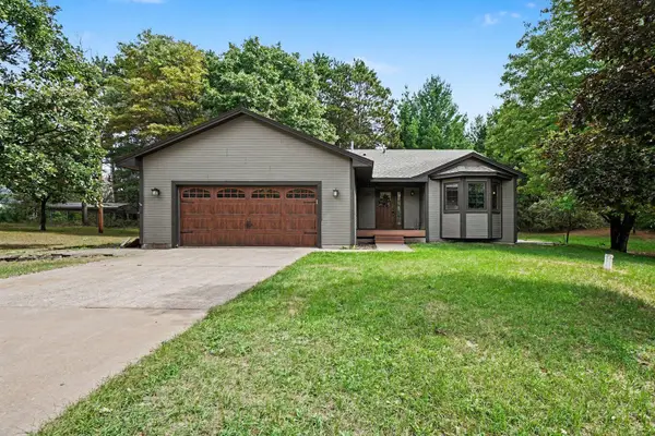 536 218th Avenue Ne, Cedar, MN 55011