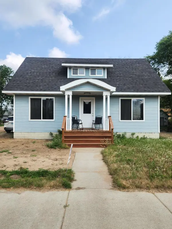 219 Main Street Ne, Menahga, MN 56464