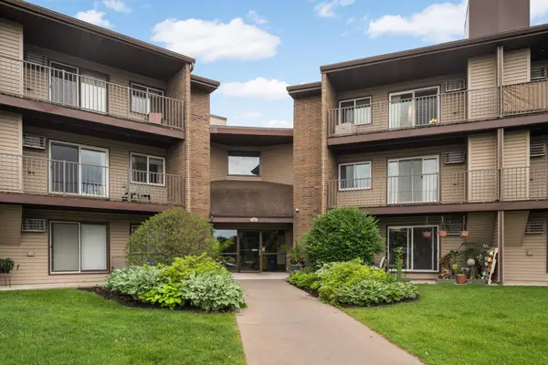 3440 Golfview Drive #112, Saint Paul, MN 55123
