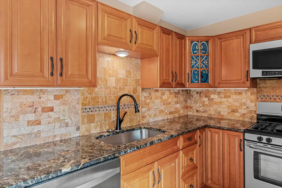 2646 Mackubin Street, Roseville, MN 55113 - #3