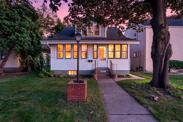 1308 Juno Avenue, Saint Paul, MN 55116