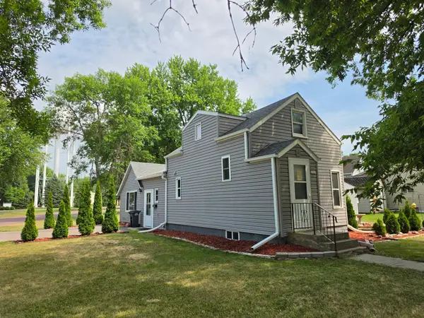 2325 Ironwood Avenue, Slayton, MN 56172