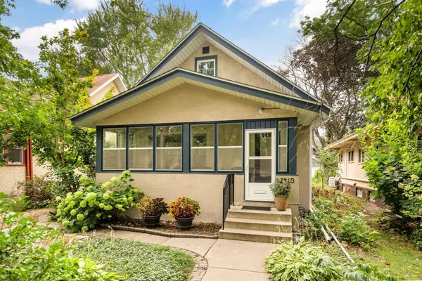 2410 35th Avenue S, Minneapolis, MN 55406
