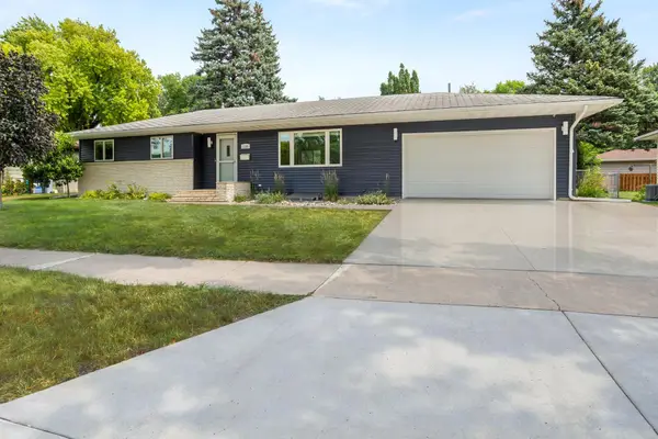 1108 S River Drive, Moorhead, MN 56560