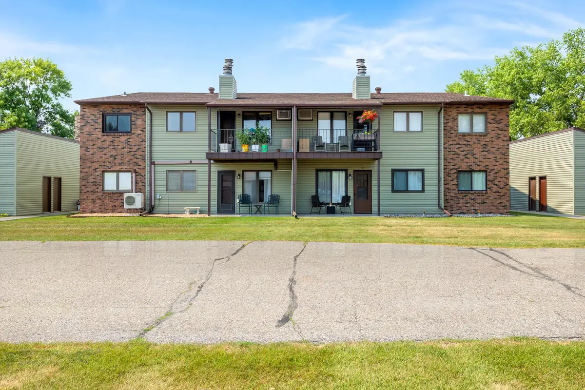 2402 18th Street S #2, Fargo, ND 58103 - #1