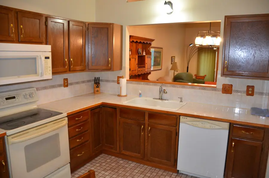 1636 6th Avenue Sw #2, Rochester, MN 55902 - #3