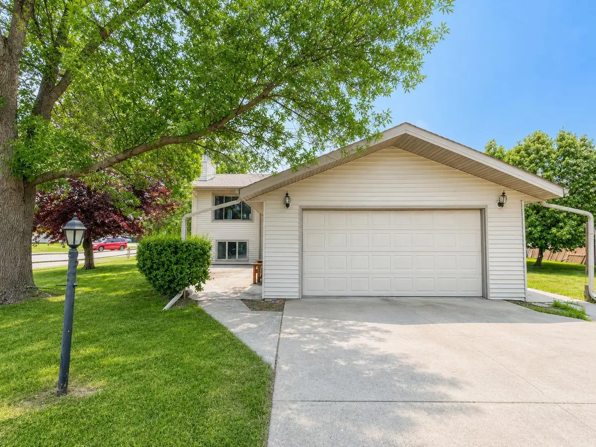 325 2nd Street Nw, Hillsboro, ND 58045 - #1