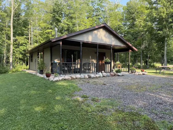 9527 W Mile Road, Ladysmith, WI 54848