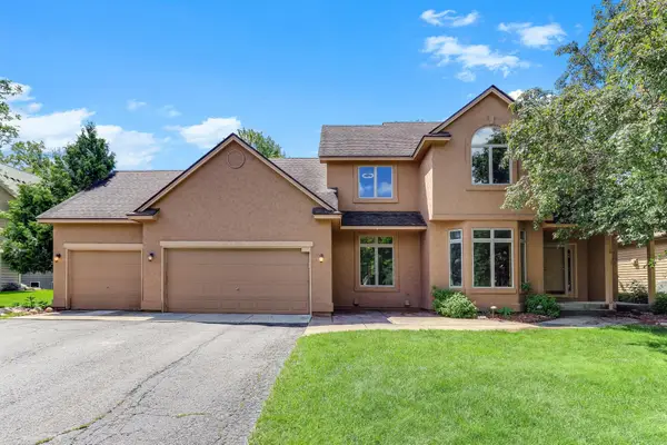 2413 Bridle Creek Trail, Chanhassen, MN 55317