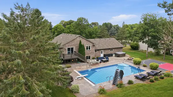 3405 Pawnee Drive Se, Alexandria, MN 56308