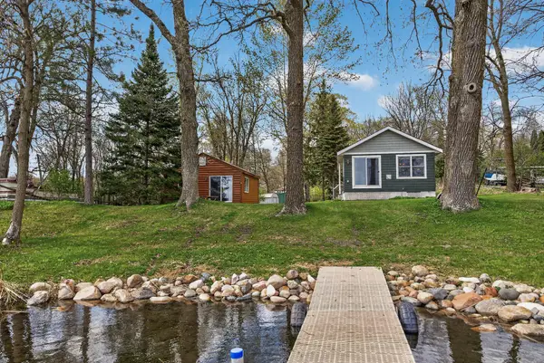 11056 Hoyer Avenue Nw, Annandale, MN 55302