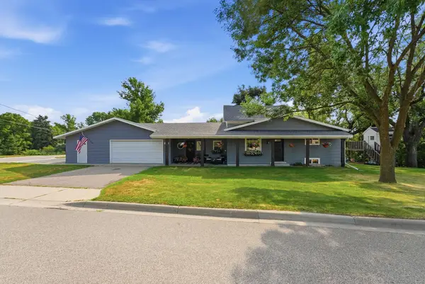 505 Ash Street Se, New London, MN 56273