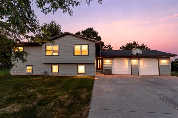 705 N Estates Avenue, Litchfield, MN 55355