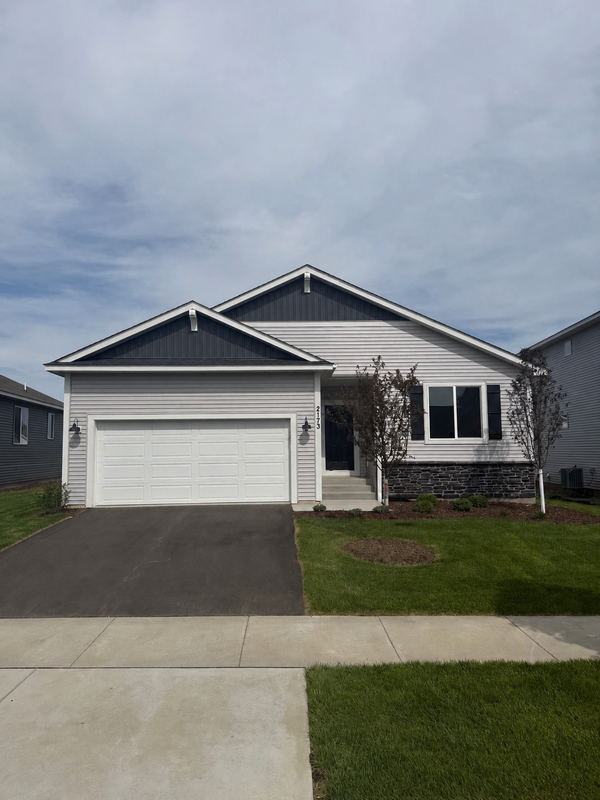 2173 Westpointe Drive, Hastings, MN 55033
