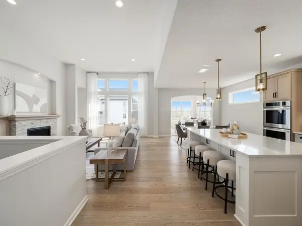 6510 Harvest Way, Chaska, MN 55318