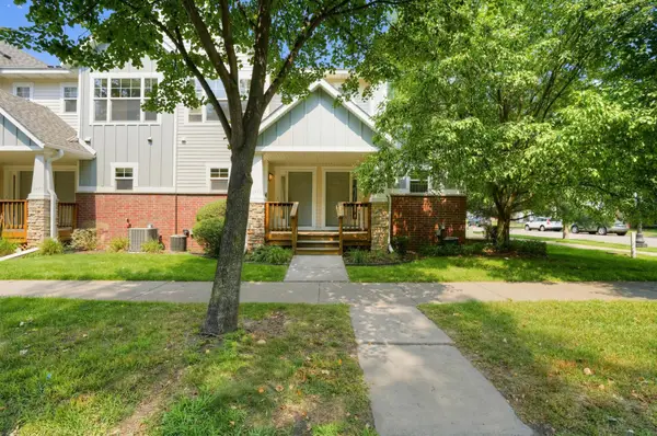 1473 Magnolia Avenue E, Saint Paul, MN 55106