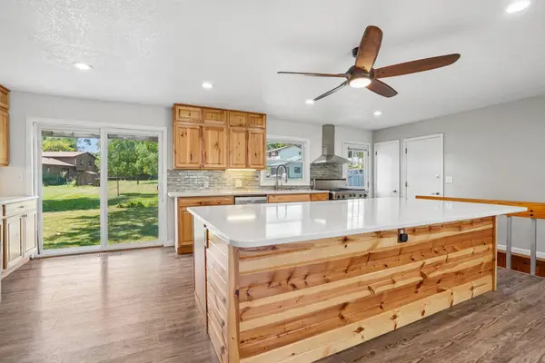 15204 Lead Street, Burnsville, MN 55306