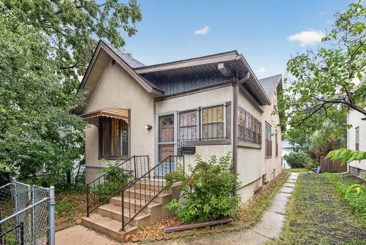 2425 11th Avenue S, Minneapolis, MN 55404 - #1
