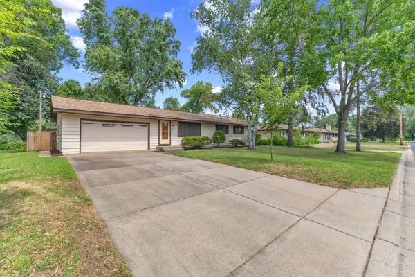 171 63rd Way Ne, Fridley, MN 55432