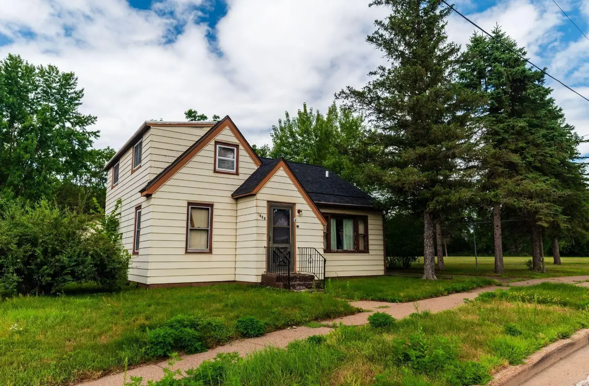 1520 9th Street, Eau Claire, WI 54703 - #1