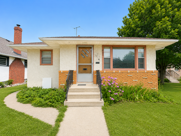 865 Cottage Avenue E, Saint Paul, MN 55106