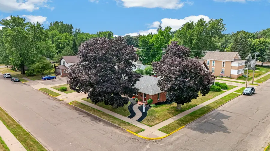 305 7th Street Sw, Pine City, MN 55063 - #2